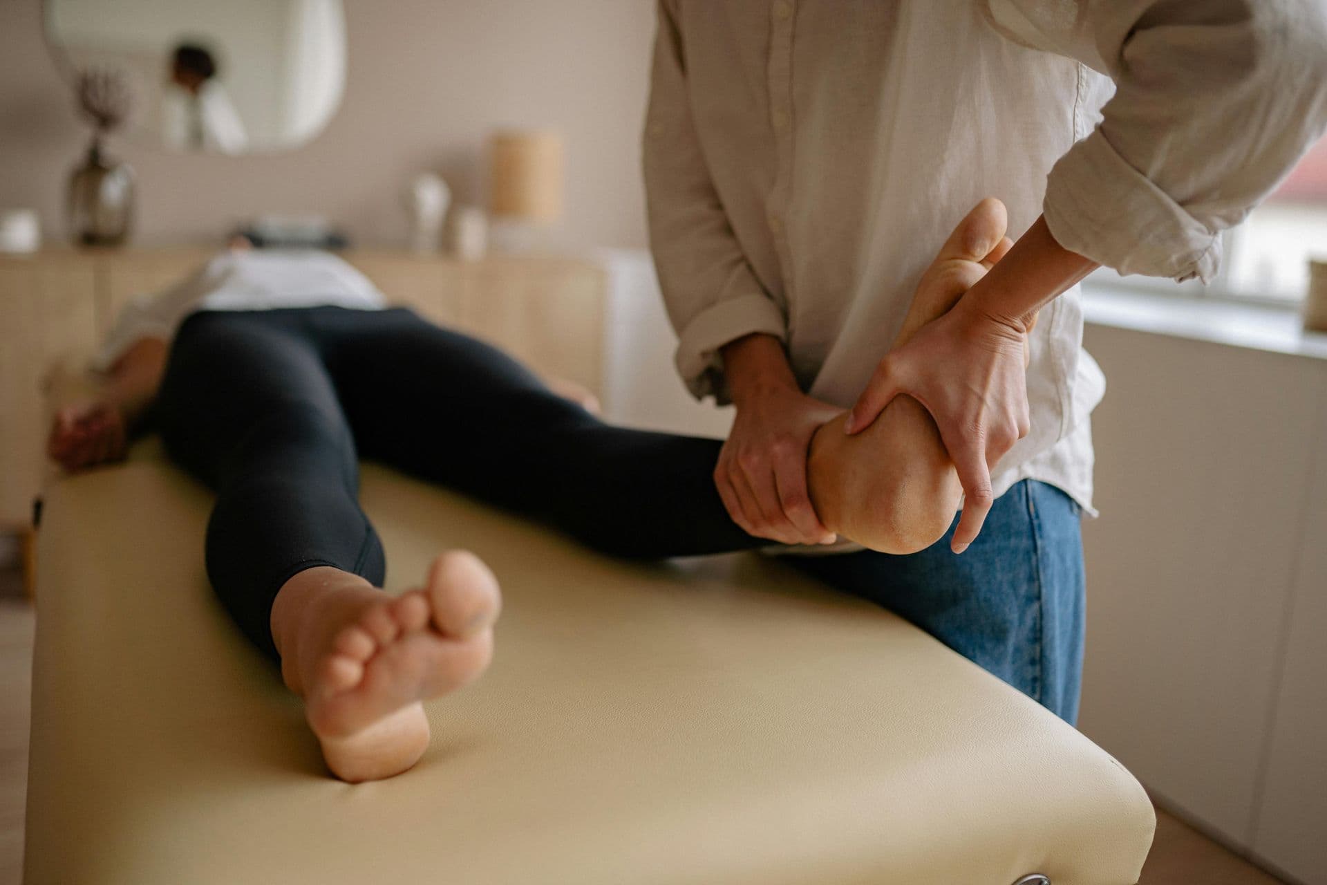 Estimule orgãos do seu corpo em uma sessão de reflexologia