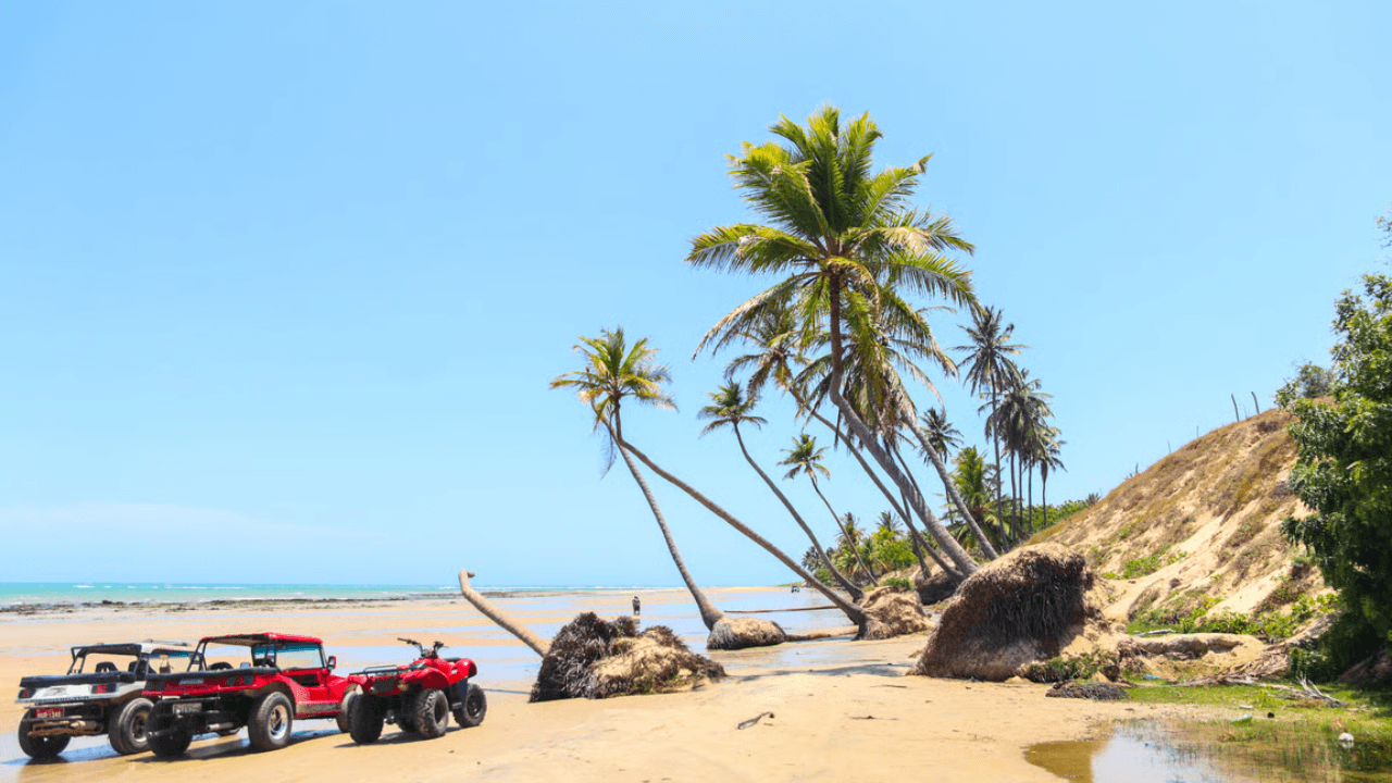 Conheça as três praias de Amontada, em um roteiro único e exclusivo, pensado para imergir no terrítório.